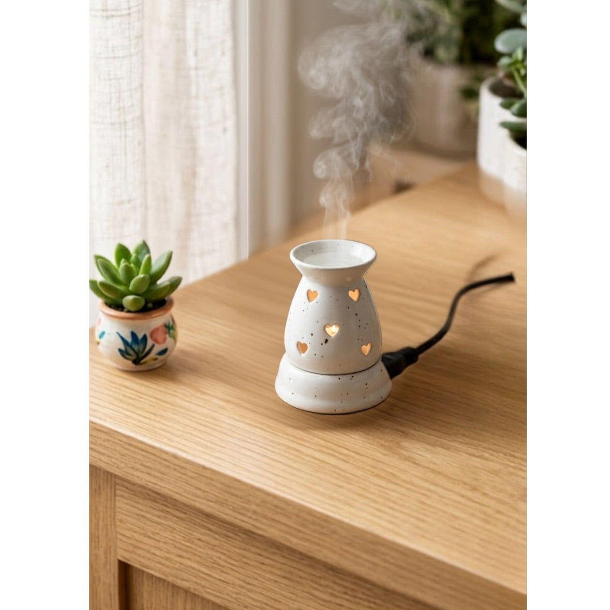 Heart Cutout Goblet Electric Aroma Diffuser - White (8.5x10.5cm) - CitSpray